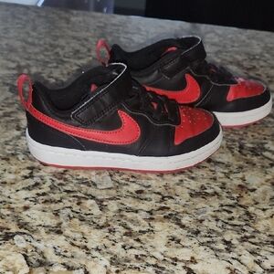 Nike Kids Black and Red Sneakers
